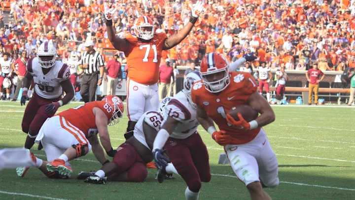 Clemson Not Pressing Panic Button on Lack of Horizontal Game