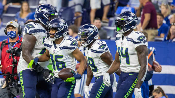 First Half Onslaught Guides Seahawks to Week 1 Victory Over Colts