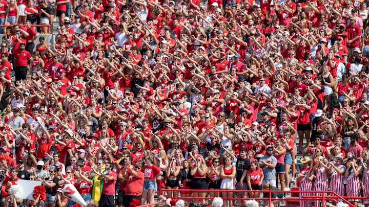 Charlie McBride: Fan Approval Means More to Players Than Coaches Do Charlie McBride: Fan Approval Means More to Players Than Coaches Do