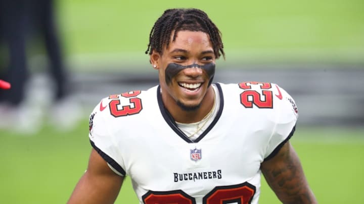Buccaneers Place CB Sean Murphy-Bunting, LS Zach Triner on IR Buccaneers Place CB Sean Murphy-Bunting, LS Zach Triner on IR
