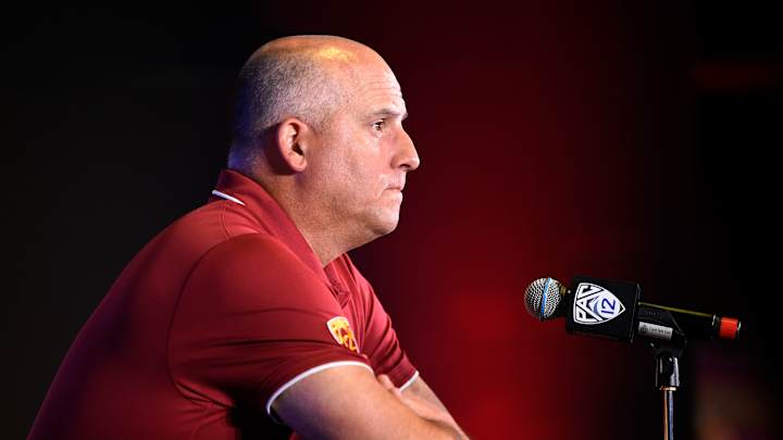 Report: USC Football Players in 'Tears' Over Clay Helton Firing News