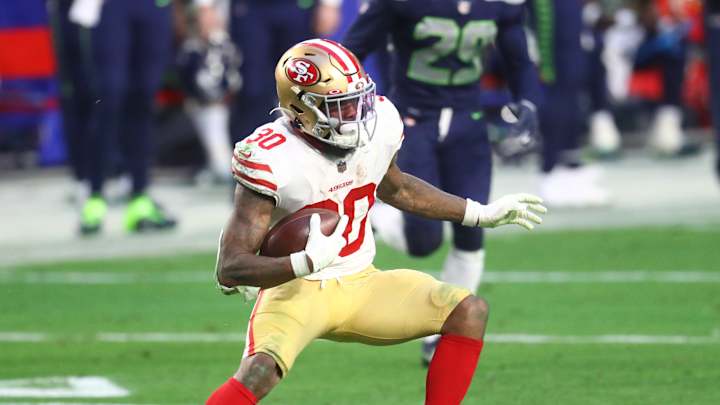 49ers Provide Estimated Timeline for Jeff Wilson Jr. to Return