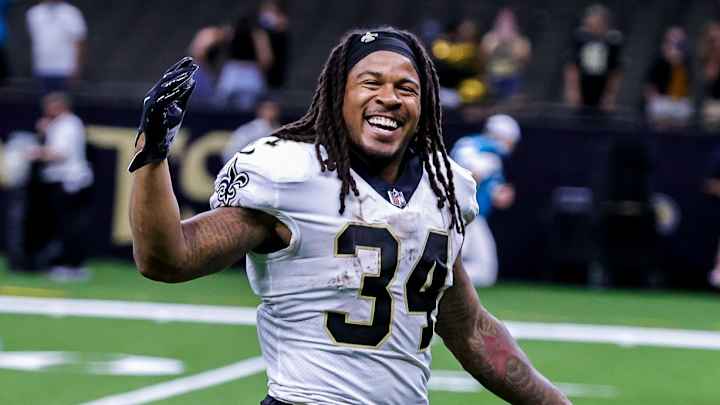 Ravens Promoting Devonta Freeman, Not Le'Veon Bell to Active Roster