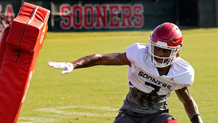 Oklahoma CB Latrell McCutchin Picks USC