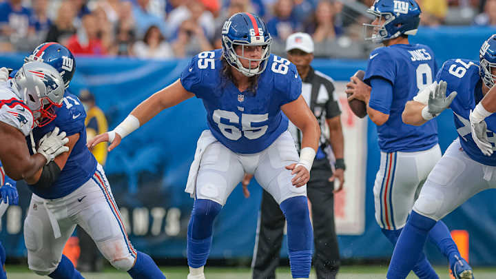 New York Giants Offensive Lineman Suffers Gruesome Leg Injury