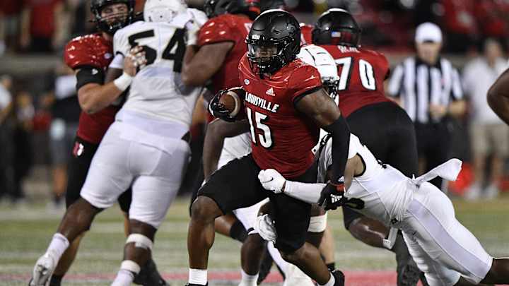 Louisville Offensive Line Capitalizing on Positive Momentum from UCF Win Louisville Offensive Line Capitalizing on Positive Momentum from UCF Win