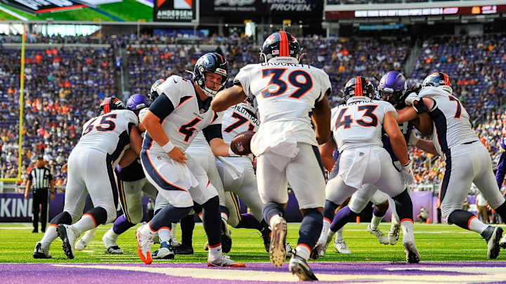 Broncos Elevate RB Damarea Crockett & OL Austin Schlottmann to Week 2 Gameday Roster