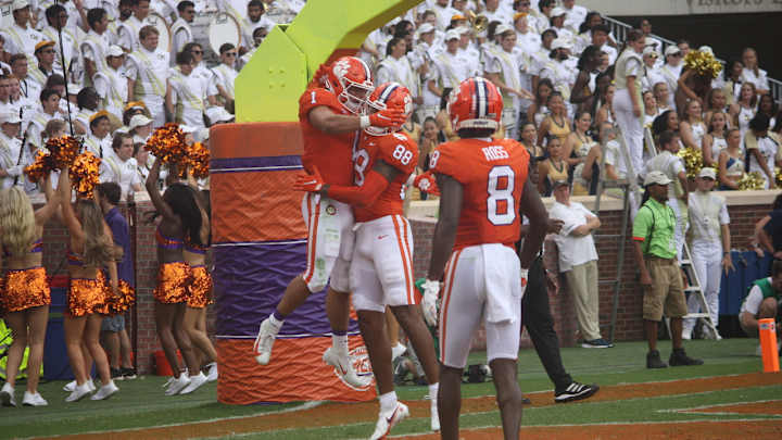 No. 6 Clemson Holds Off Georgia Tech in Death Valley No. 6 Clemson Holds Off Georgia Tech in Death Valley