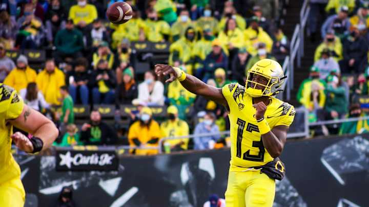 Halftime Thoughts: No. 4 Oregon Leads Stony Brook 17-7