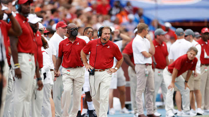 60 Minutes: After Scare at Florida, Alabama Football Shifts Focus to Maintaining Intensity