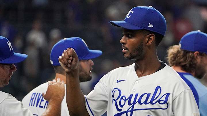 Should Michael A. Taylor Be an Everyday Player for the Royals in 2022?