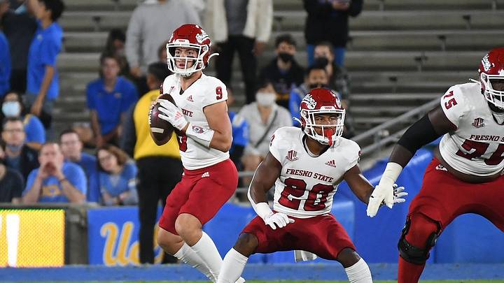 Ex-Husky Jake Haener Digs Deep to Ruin Bruins with Last-Second TD Pass