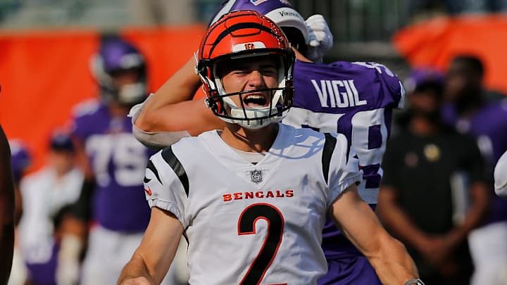 Watch: Evan McPherson Gets Bengals on the Board, Drills 53-Yard Field Goal Watch: Evan McPherson Gets Bengals on the Board, Drills 53-Yard Field Goal