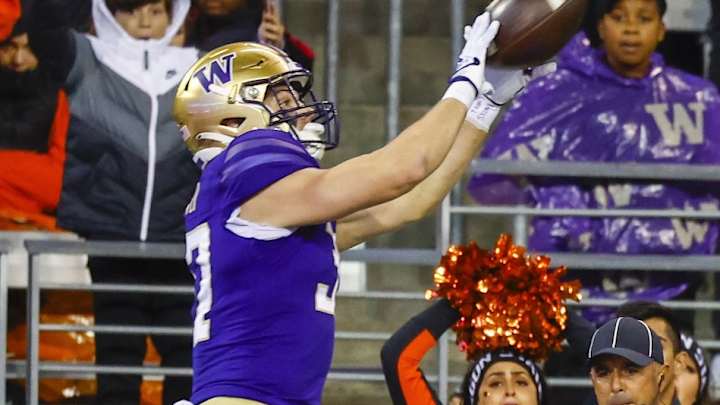 A Pre-Apple Cup Moment with Husky TE Jack Westover