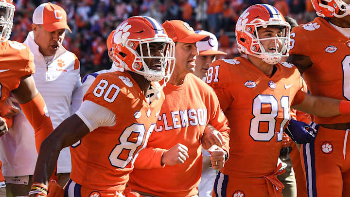 Halftime Analysis: Clemson 23, South Carolina 14