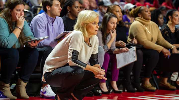 Kim Mulkey, Tigers Take Down UAB 99-64, Extend Win Streak to Seven Games