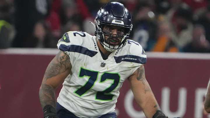 Abraham Lucas, Tre Brown Active For Seahawks vs. Raiders