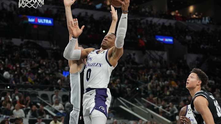 Lakers News: NBA Twitter Reacts To Last Night's Third Win Over Spurs In A Week Lakers News: NBA Twitter Reacts To Last Night's Third Win Over Spurs In A Week