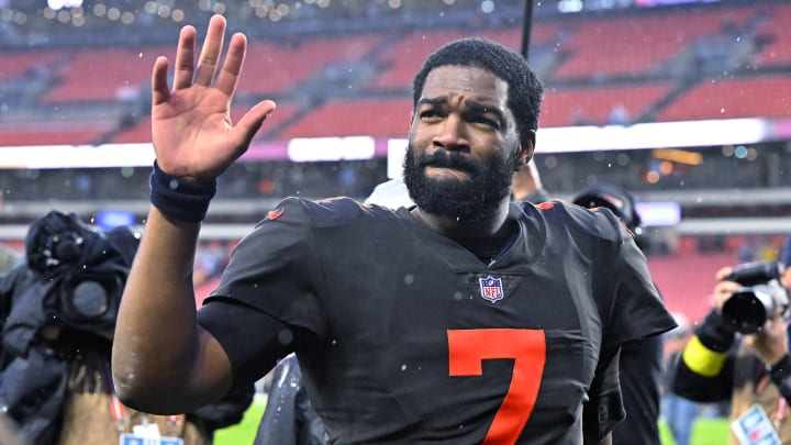 For Jacoby Brissett, a Day of Rain, Tears and One Last Win With the Browns