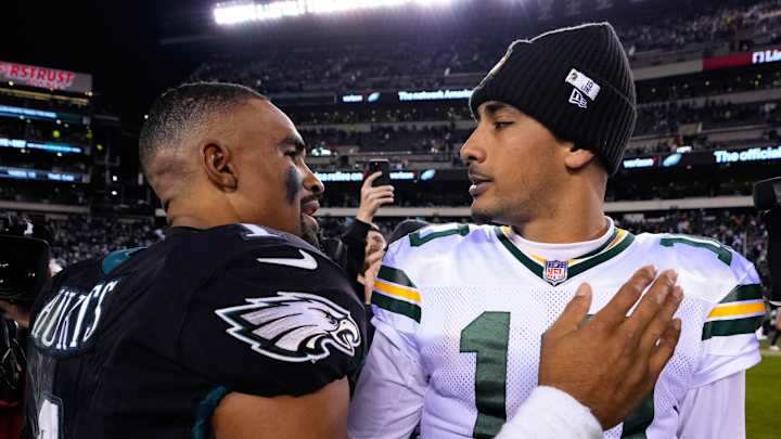 Robert Griffin III’s Clever Postgame Photo of Jordan Love, Jalen Hurts Goes Viral on Twitter Robert Griffin III’s Clever Postgame Photo of Jordan Love, Jalen Hurts Goes Viral on Twitter