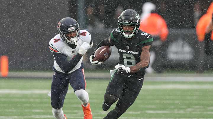 Jets' Elijah Moore Reflects on Journey From Trade Request to First Touchdown in 2022