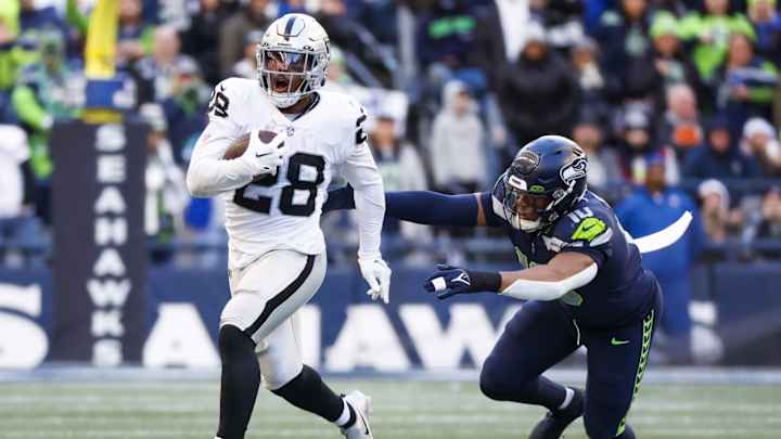 Las Vegas Raiders RB Josh Jacobs Breaks Franchise Records Las Vegas Raiders RB Josh Jacobs Breaks Franchise Records
