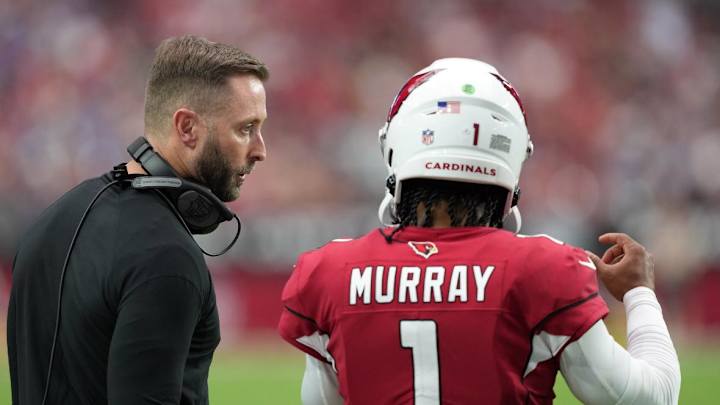 Kyler Murray Takes Jab at Kliff Kingsbury, Steve Keim Kyler Murray Takes Jab at Kliff Kingsbury, Steve Keim