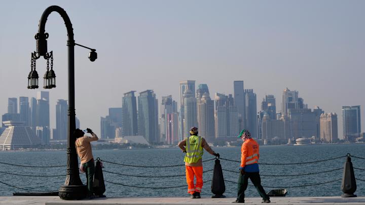 Qatari Official Estimates World Cup Worker Deaths at Between 400 and 500