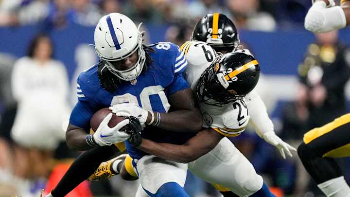 Jelani Woods the Lone Bright Spot in Colts Loss vs. Steelers Jelani Woods the Lone Bright Spot in Colts Loss vs. Steelers