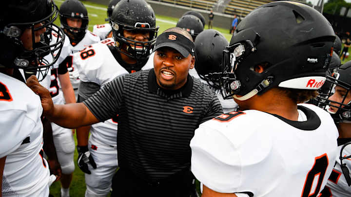 Auburn football hires Jeremy Garrett as new defensive line coach