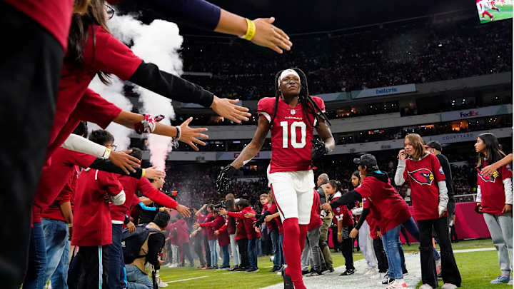 Patriots Playing 'Waiting Game' With Cardinals WR DeAndre Hopkins