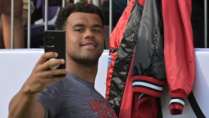 The Dolphins vs. the 49ers: A Tale of Two Armsteads