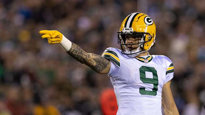 Rookie of Month Watson Outshining Megabucks NFL Stars