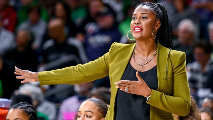 Notre Dame Women Fend Off Pittsburgh Upset Bid