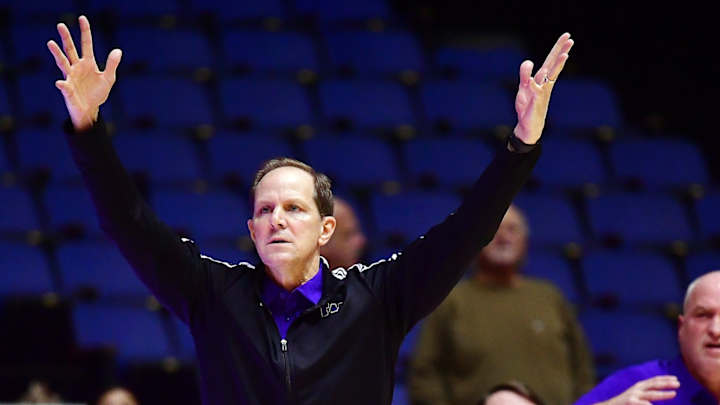 Huskies Lose Both Big Men, Rally from 18 Down Only to Fall to OSU Huskies Lose Both Big Men, Rally from 18 Down Only to Fall to OSU