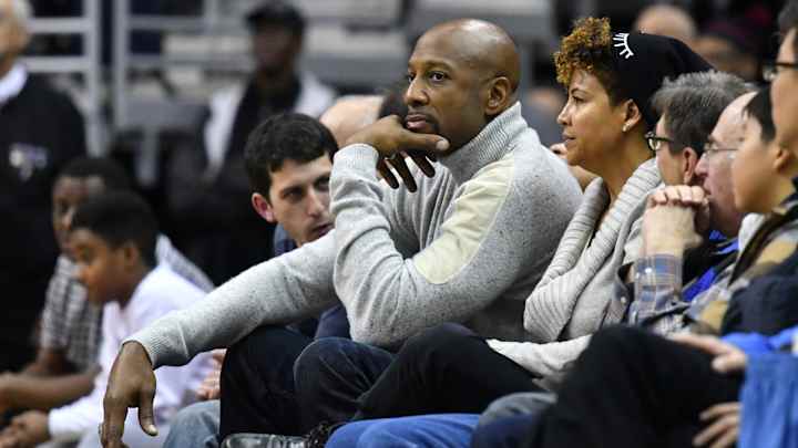 Former Miami Heat Teammates Shaquille O'Neal And Alonzo Mourning Help Refurbish Court In Overtown
