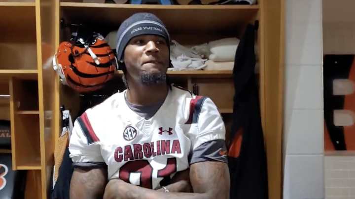 WATCH: Hayden Hurst Trolls Teammate