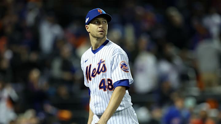 Rangers Sign Two-Time Cy Young Winner Jacob deGrom to Five-Year Deal