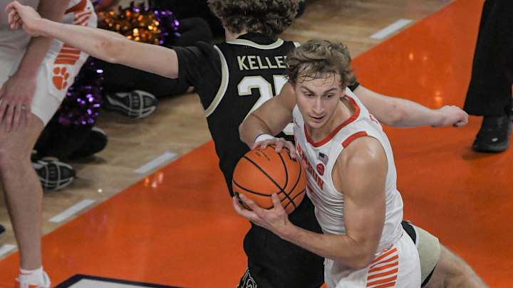 Wake Forest relinquishes seven-point halftime lead in 77-57 loss to Clemson