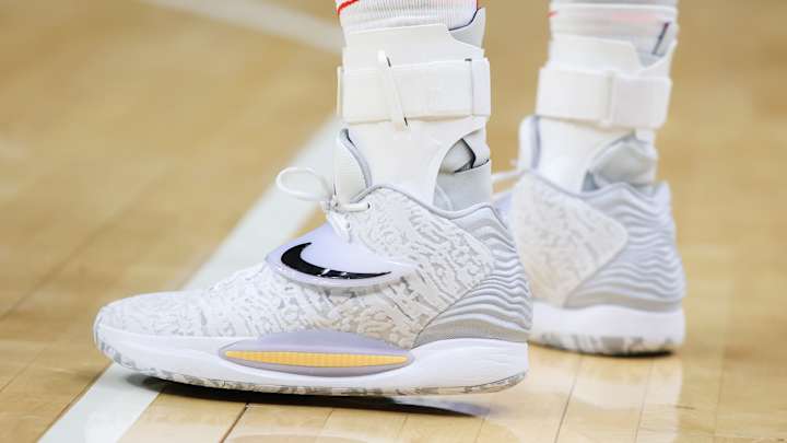 Young Duke basketball product spreads wings again for Hawks