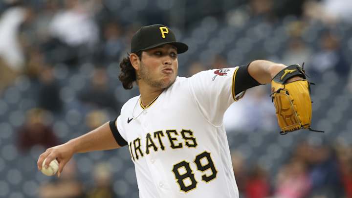 SF Giants claim RHP Miguel Yajure off waivers from Pirates