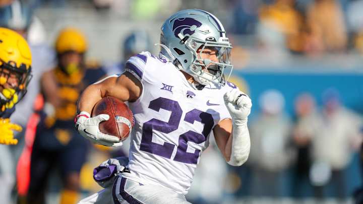 Kansas State RB Deuce Vaughn Breaks Ankles on Touchdown vs. TCU (Video) Kansas State RB Deuce Vaughn Breaks Ankles on Touchdown vs. TCU (Video)