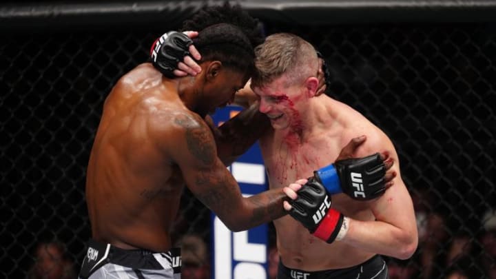 Stephen 'Wonderboy' Thompson Outduels a Willing Kevin Holland in 'Fight of the Year' Candidate