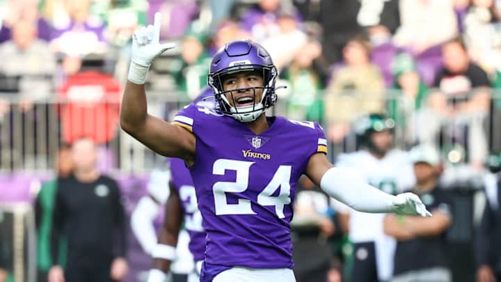Ex-Cal Star Camryn Bynum Makes Game-Clinching Pick for Vikings