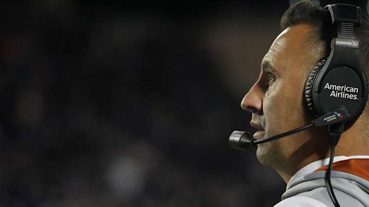 Huskies Draw Alamo Bowl and Reunion with Ex-Coach Sarkisian