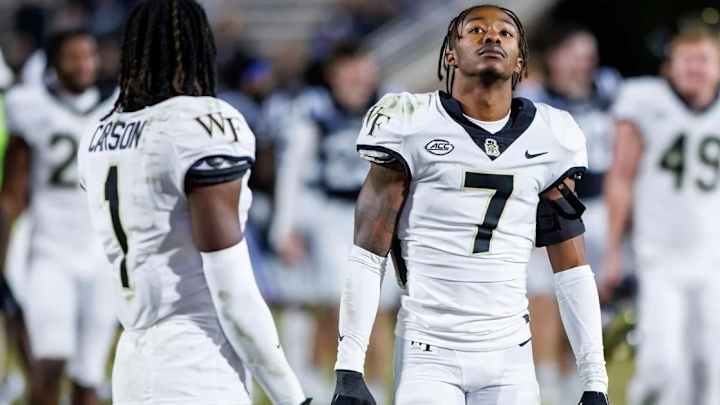 Huskies Extend Offer to Wake Forest Cornerback in Transfer Portal