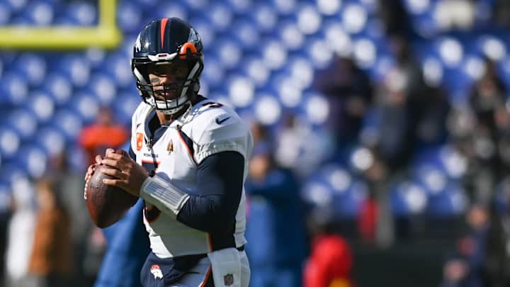 History Reveals What Broncos Should do With Russell Wilson History Reveals What Broncos Should do With Russell Wilson