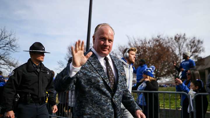 Everything Mark Stoops Said on Monday About Kentucky, Music City Bowl