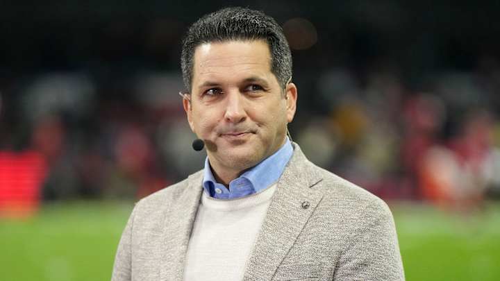 ESPN’s Adam Schefter Writes a Fluff Piece to Help Deshaun Watson With His Image Rehab