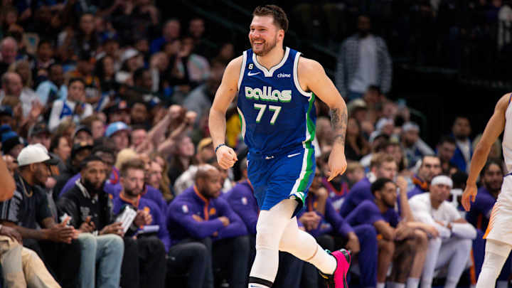 Suns Humbled in Blowout to Mavericks Suns Humbled in Blowout to Mavericks